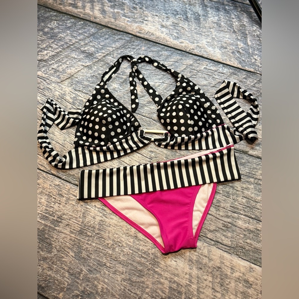 Black and white striped bikini set, Large